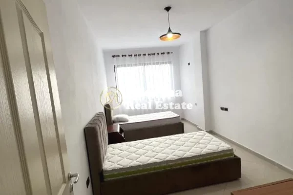 Shtepi me qera Apartament ne Tirane, 2+1, Mobilimi E mobiluar, Pagesa 500  Euro.