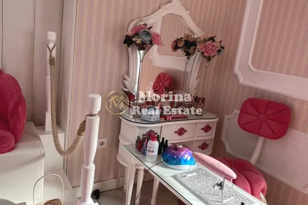 Business Property in Sale 3+1 in Tirana - 20,000 Euro