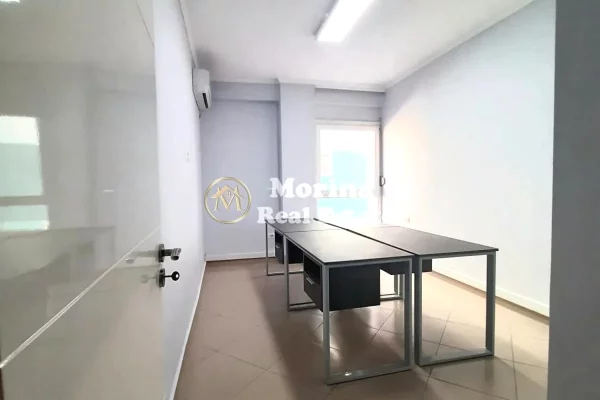 Business Property for Rent 3+1 in Tirana - 800 Euro