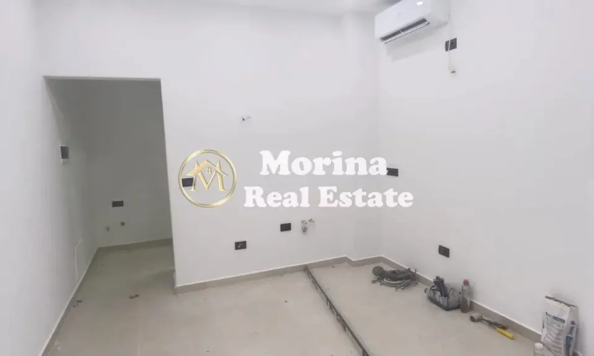 Qera Ambjent Biznesi ,Qender, 400 Euro/muaj