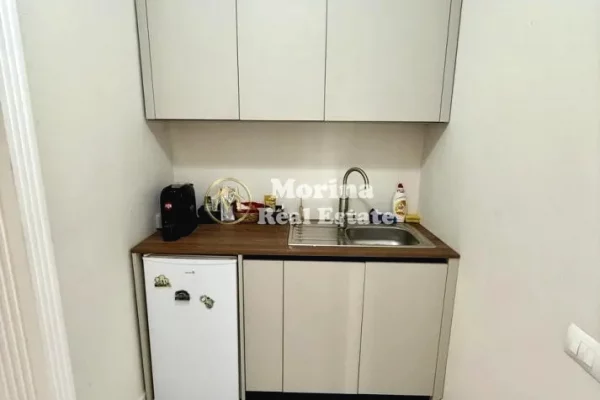 Business Property for Rent 3+1 in Tirana - 650 Euro