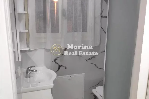 Shtepi me qera Shtepi Private ne Tirane, 2+1, Mobilimi E mobiluar, Pagesa 480  Euro.