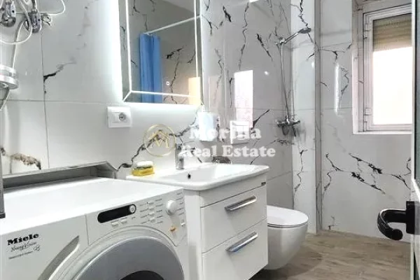 Shtepi me qera Apartament ne Tirane, 1+1, Mobilimi E mobiluar, Pagesa 500  Euro.