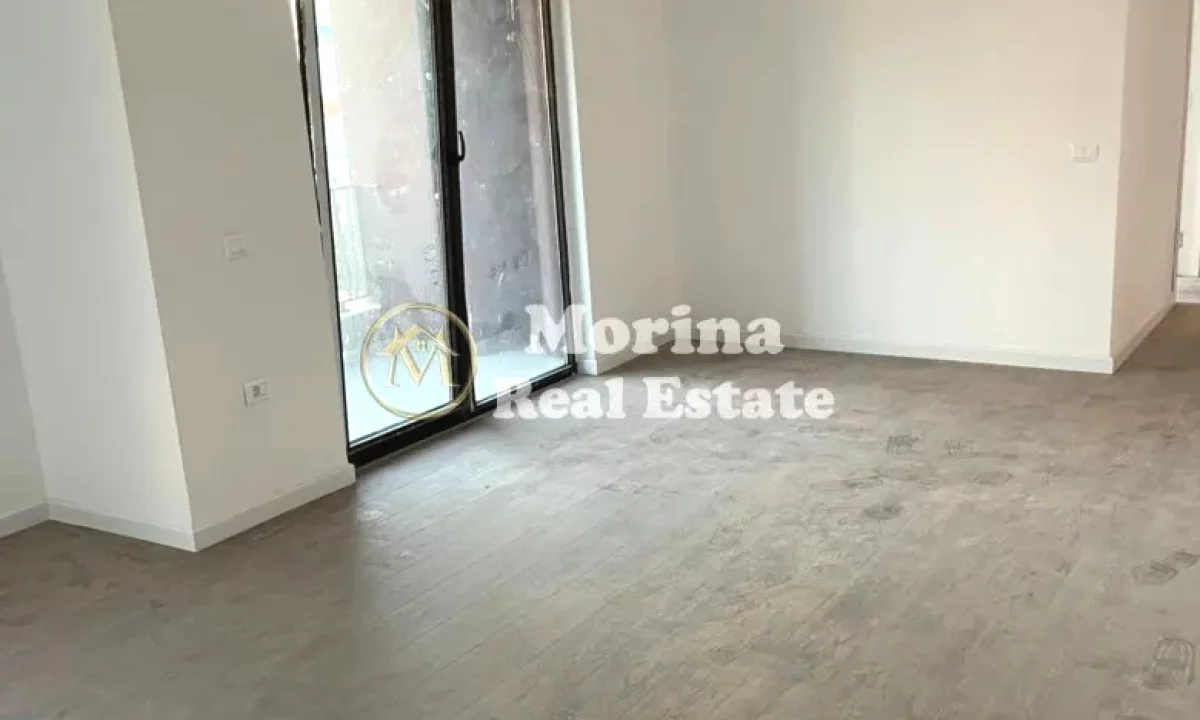 Shtepi me qera Apartament ne Tirane, 2+1, Mobilimi Bosh, pa mobiluar, Pagesa 1,000  Euro.