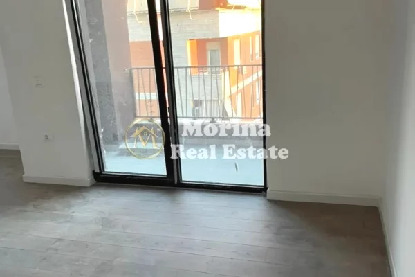 Shtepi me qera Apartament ne Tirane, 2+1, Mobilimi Bosh, pa mobiluar, Pagesa 1,000  Euro.
