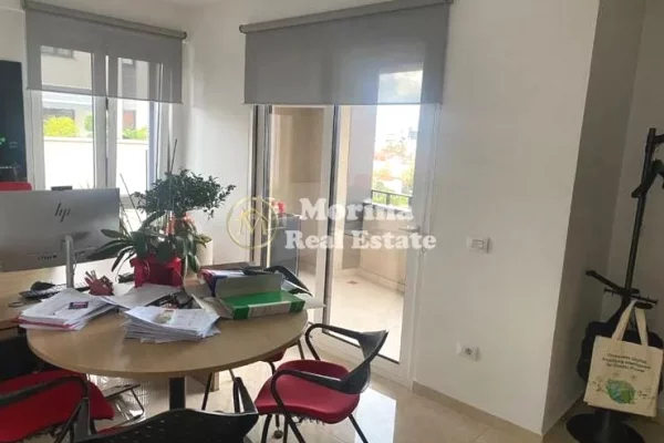 Qera, Ambient Biznesi , Myslym Shyri, 1400 Euro/Muaj