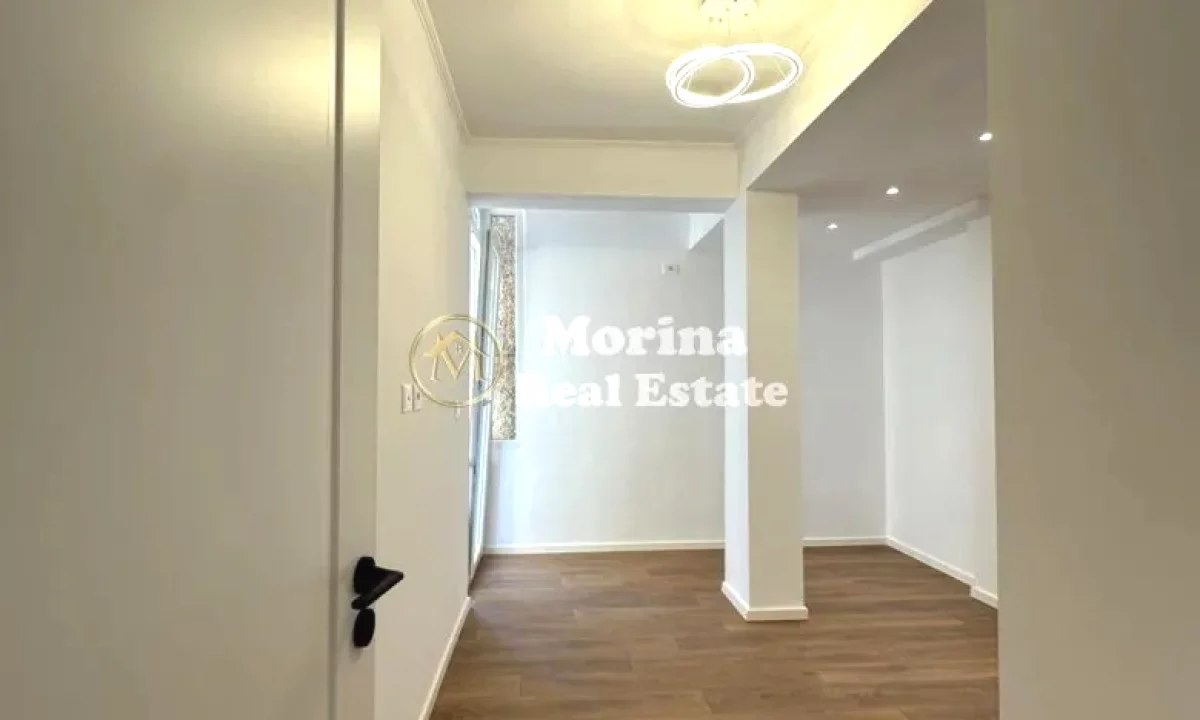 Shtepi ne shitje Apartament ne Tirane, 2+1, Mobilimi Bosh, pa mobiluar, Pagesa 118,000  Euro.