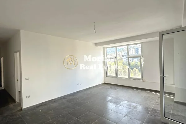 Shtepi ne shitje Apartament ne Tirane, 2+1, Mobilimi Bosh, pa mobiluar, Pagesa 238,000  Euro.