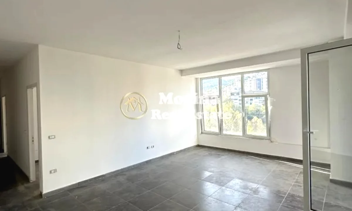 Shtepi ne shitje Apartament ne Tirane, 2+1, Mobilimi Bosh, pa mobiluar, Pagesa 238,000  Euro.