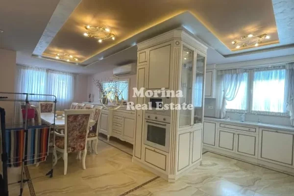 Shtepi ne shitje Apartament ne Tirane, 4+1, Mobilimi E mobiluar, Pagesa 432,600  Euro.