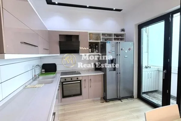 Shitet Apartament 3+1, Rruga Mine Peza, 245,000 Euro