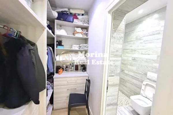 Appartamento in vendita a Tirana 3+1, Arredato