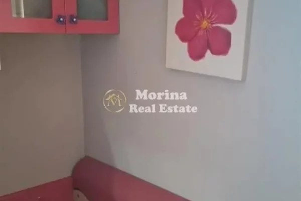 Shtepi me qera Apartament ne Tirane, 2+1, Mobilimi E mobiluar, Pagesa 70,000  Leke.