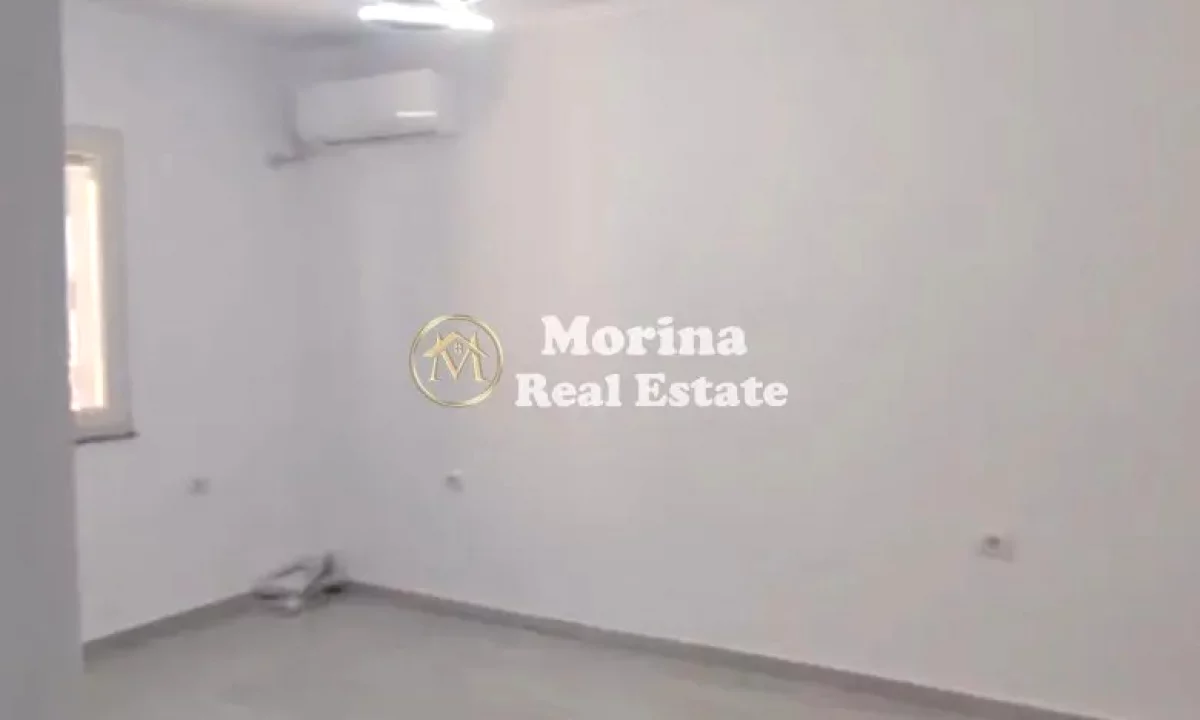 Shtepi ne shitje Apartament ne Tirane, 3+1, Mobilimi Bosh, pa mobiluar, Pagesa 204,000  Euro.