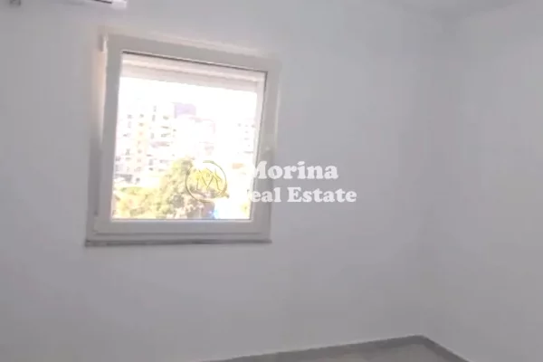 Shtepi ne shitje Apartament ne Tirane, 3+1, Mobilimi Bosh, pa mobiluar, Pagesa 204,000  Euro.