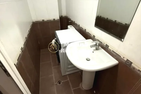 Shtepi me qera Apartament ne Tirane, 1+1, Mobilimi E mobiluar, Pagesa 550  Euro.