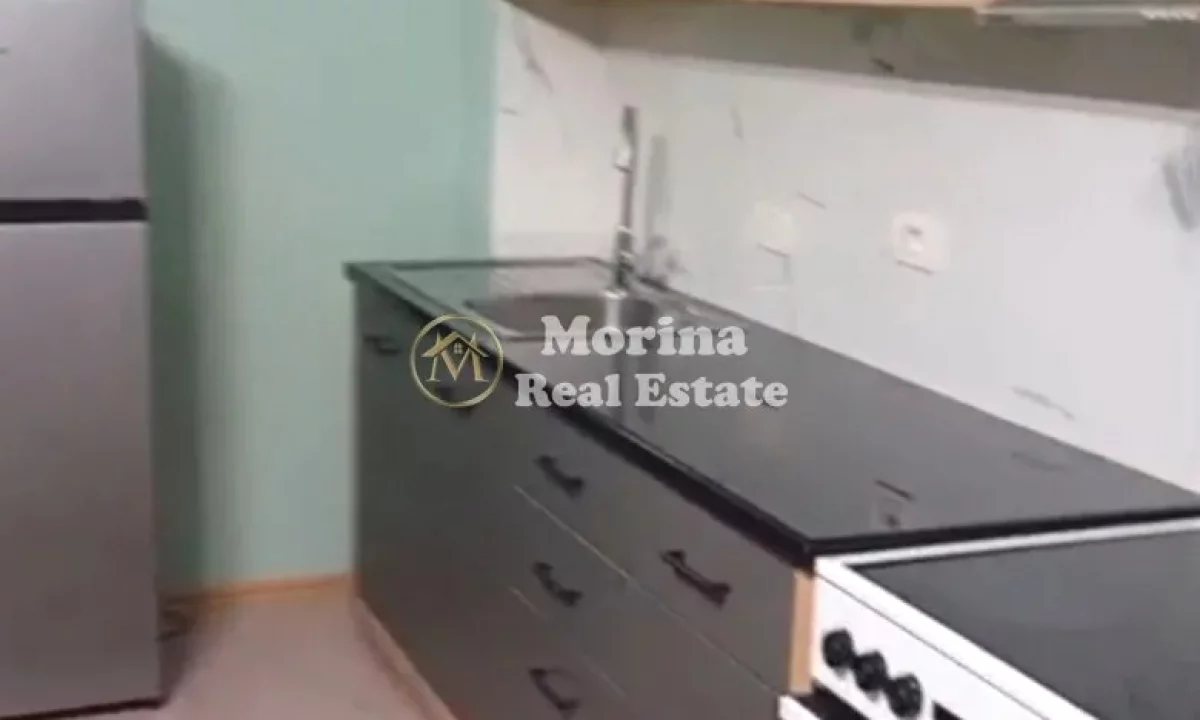 Shtepi me qera Shtepi Private ne Tirane, 2+1, Mobilimi E mobiluar, Pagesa 350  Euro.