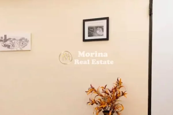 Qera, Ambjent Biznesi/zyre, Pazari i Ri, 480 euro/muaj