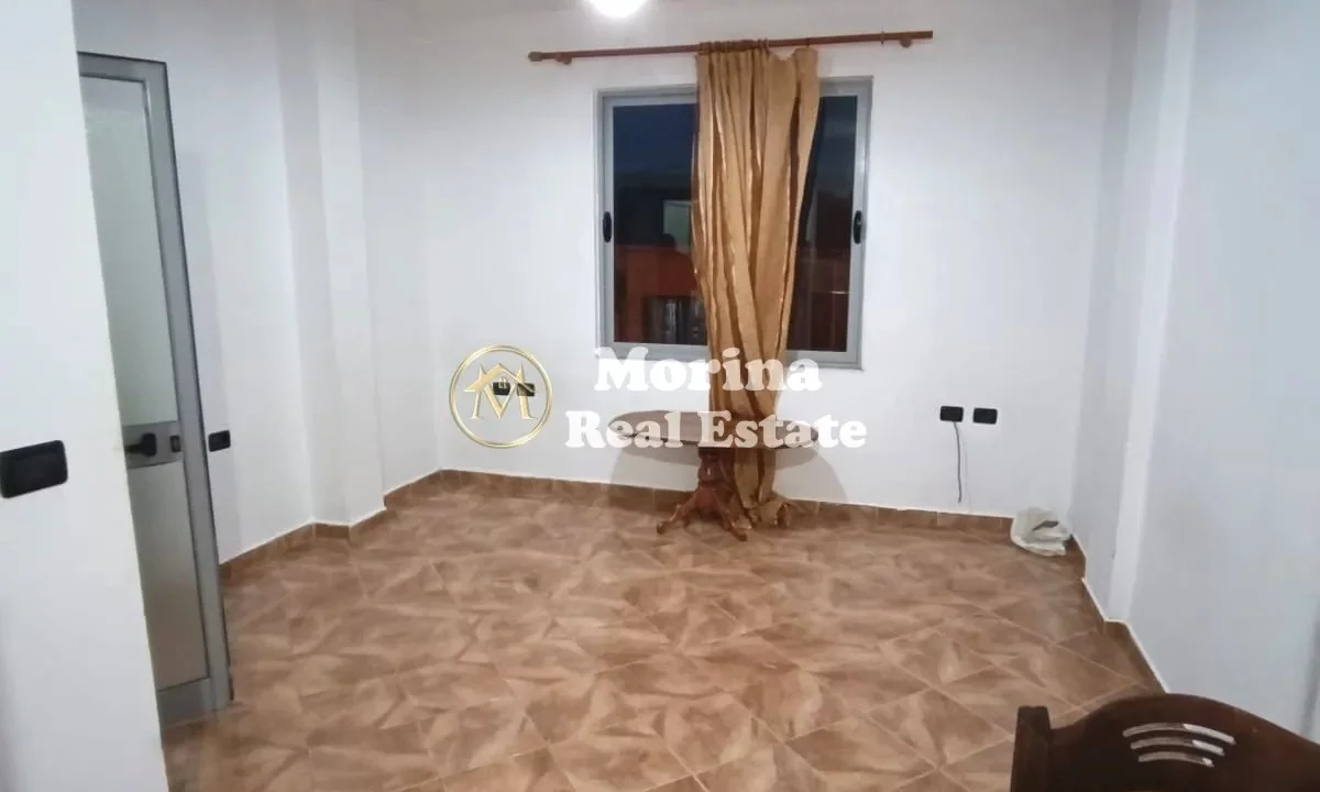 Shtepi me qera Shtepi Private ne Tirane, 1+1, Mobilimi E mobiluar, Pagesa 350  Euro.