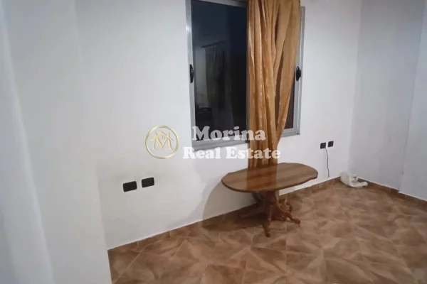 Shtepi me qera Shtepi Private ne Tirane, 1+1, Mobilimi E mobiluar, Pagesa 350  Euro.