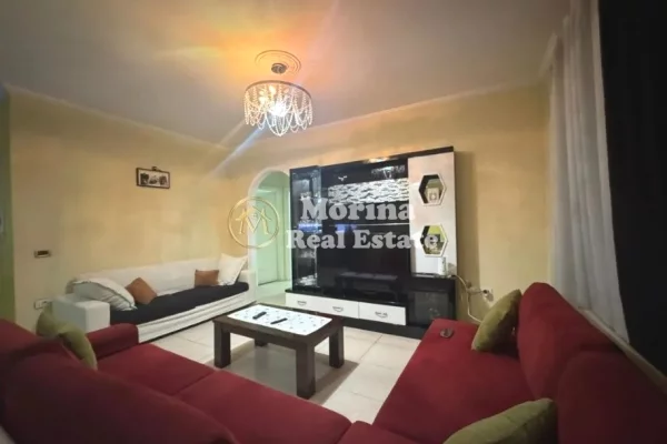 Shtepi me qera Apartament ne Tirane, 2+1, Mobilimi E mobiluar, Pagesa 550  Euro.