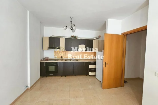 Shtepi me qera Apartament ne Tirane, 2+1, Mobilimi E mobiluar, Pagesa 500  Euro.