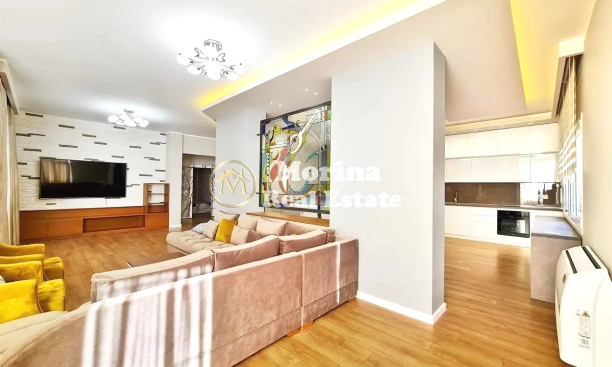 Shtepi me qera Shtepi Private ne Tirane, 4+1, Mobilimi E mobiluar, Pagesa 1,300  Euro.