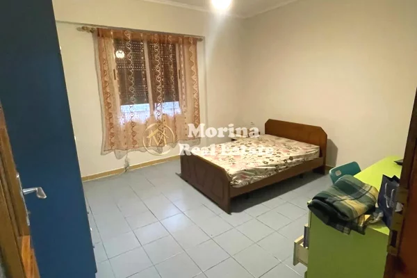 Shtepi me qera Shtepi Private ne Tirane, 2+1, Mobilimi E mobiluar, Pagesa 400  Euro.