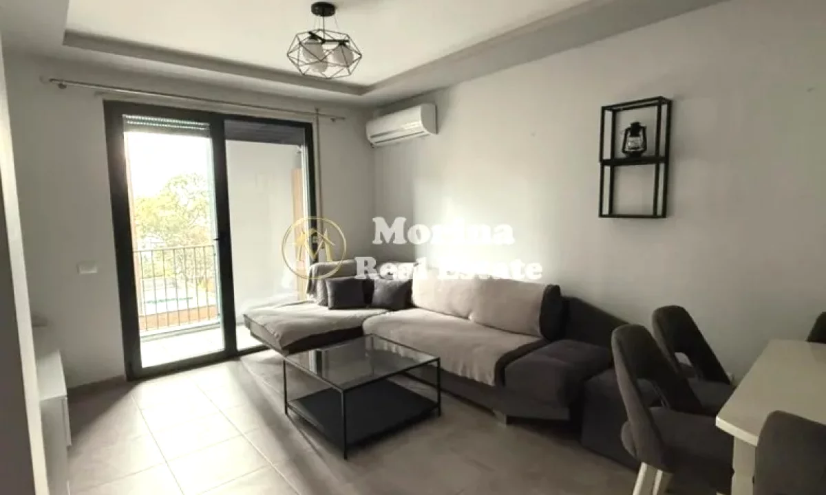 Shtepi me qera Apartament ne Tirane, 1+1, Mobilimi E mobiluar, Pagesa 450  Euro.