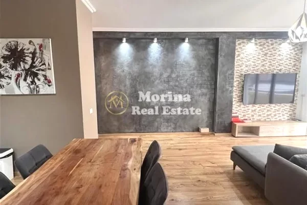 Shtepi me qera Apartament ne Tirane, 2+1, Mobilimi E mobiluar, Pagesa 900  Euro.