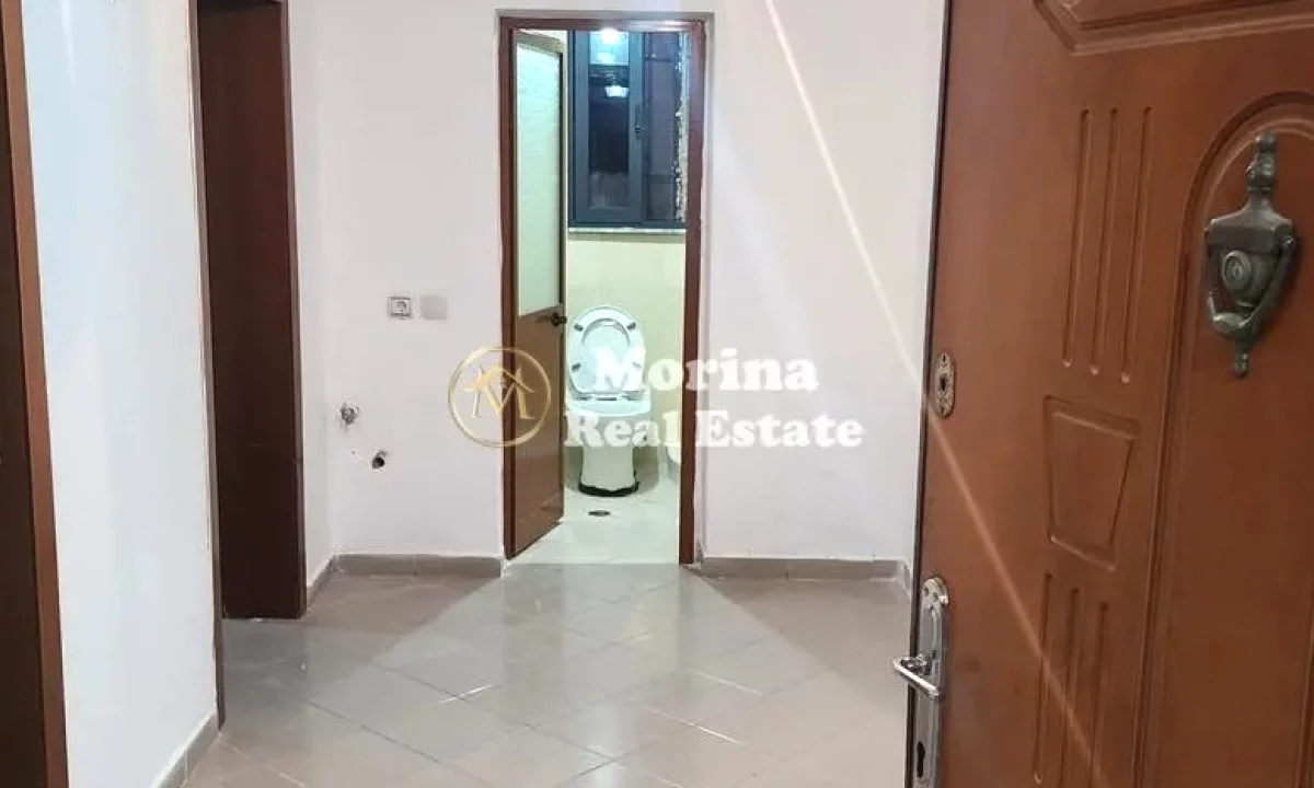 Shtepi me qera Shtepi Private ne Tirane, 2+1, Mobilimi Bosh, pa mobiluar, Pagesa 520  Euro.