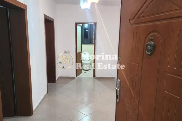 Shtepi me qera Shtepi Private ne Tirane, 2+1, Mobilimi Bosh, pa mobiluar, Pagesa 520  Euro.