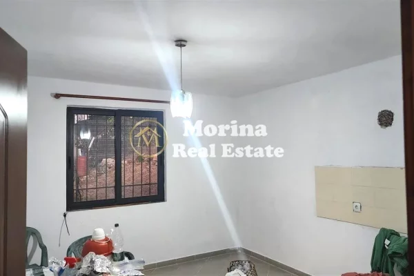 Shtepi me qera Shtepi Private ne Tirane, 2+1, Mobilimi Bosh, pa mobiluar, Pagesa 520  Euro.