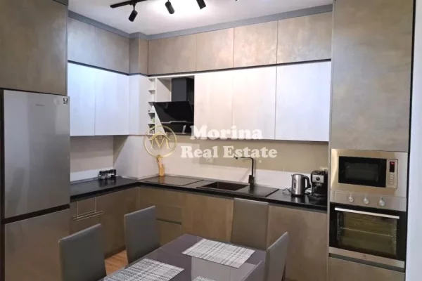 Shtepi me qera Apartament ne Tirane, 2+1, Mobilimi E mobiluar, Pagesa 1,250  Euro.