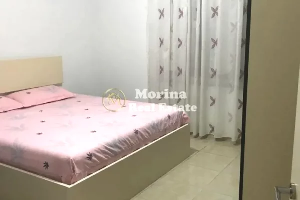Shtepi me qera Shtepi Private ne Tirane, 1+1, Mobilimi E mobiluar, Pagesa 400  Euro.