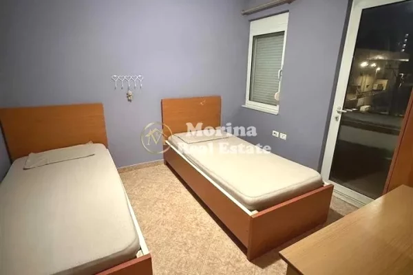 Shtepi me qera Apartament ne Tirane, 2+1, Mobilimi E mobiluar, Pagesa 500  Euro.