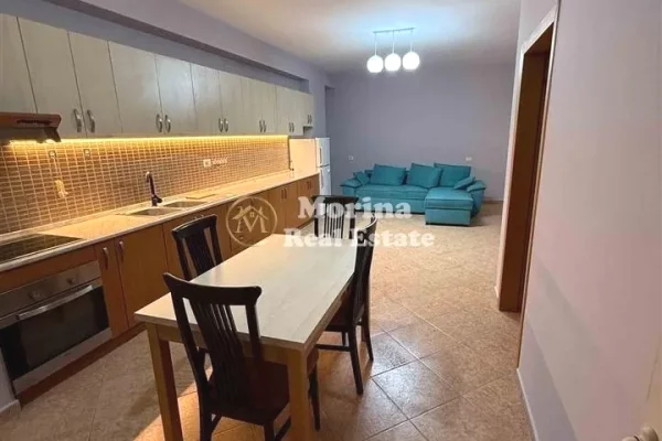 Shtepi me qera Apartament ne Tirane, 2+1, Mobilimi E mobiluar, Pagesa 500  Euro.