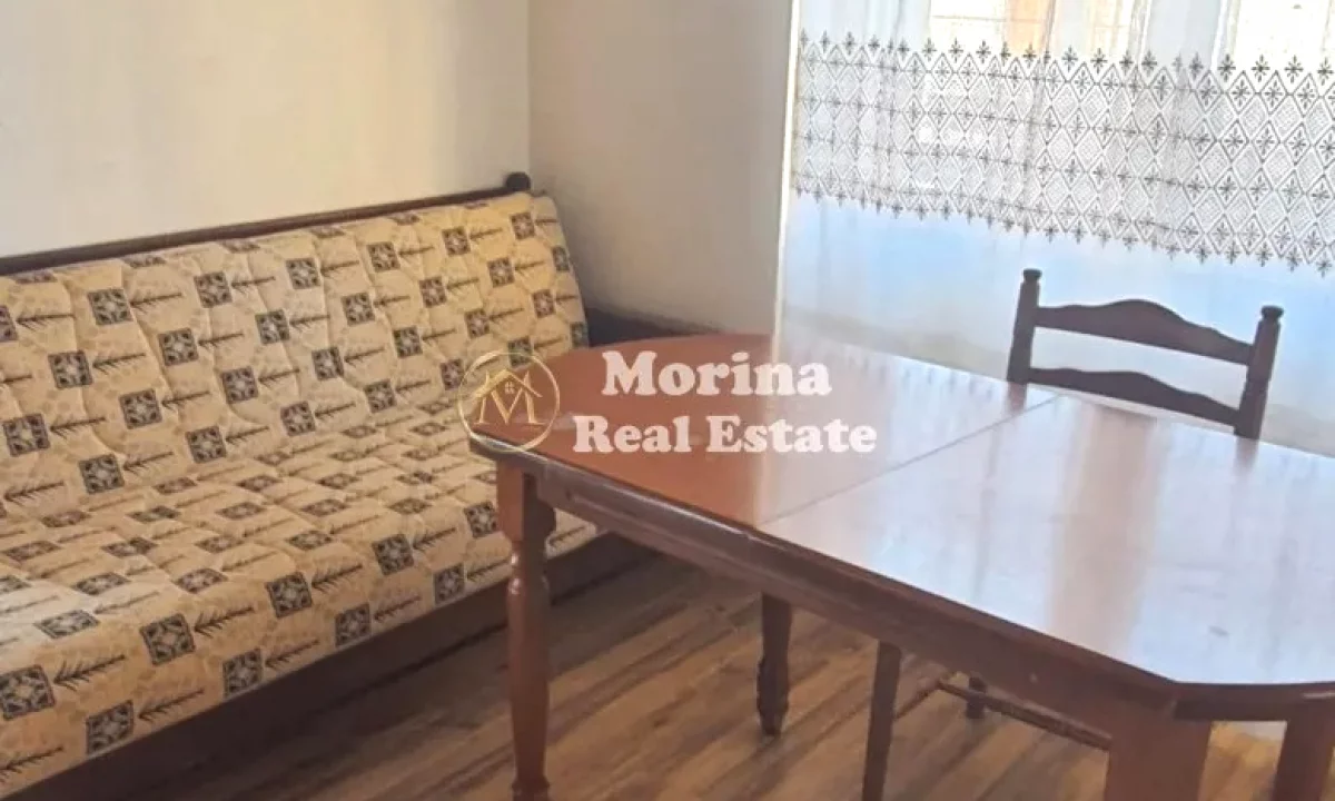 Shtepi me qera Shtepi Private ne Tirane, 1+1, Mobilimi E mobiluar, Pagesa 320  Euro.