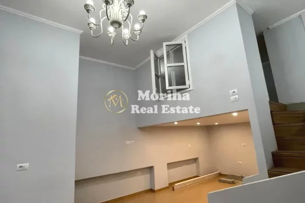 Duplex (casa a 2 piani) in vendita a Tirana 1+1, Vuoto