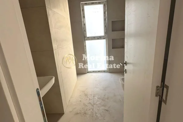 Shtepi me qera Apartament ne Tirane, 2+1, Mobilimi Bosh, pa mobiluar, Pagesa 500  Euro.