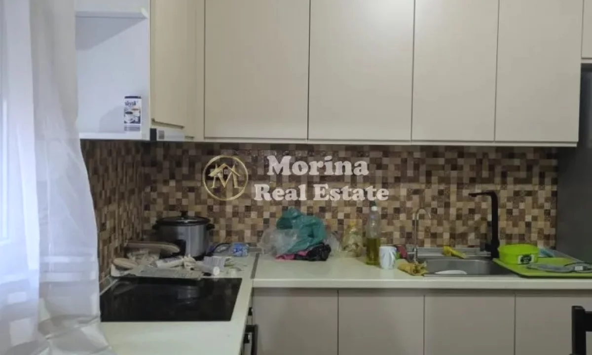 Shtepi me qera Shtepi Private ne Tirane, 2+1, Mobilimi E mobiluar, Pagesa 450  Euro.