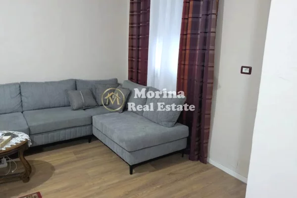 Shtepi me qera Shtepi Private ne Tirane, 2+1, Mobilimi E mobiluar, Pagesa 450  Euro.