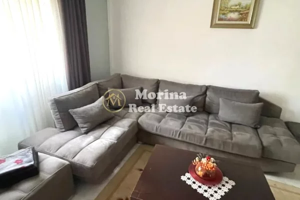 Shtepi me qera Apartament ne Tirane, 2+1, Mobilimi E mobiluar, Pagesa 700  Euro.