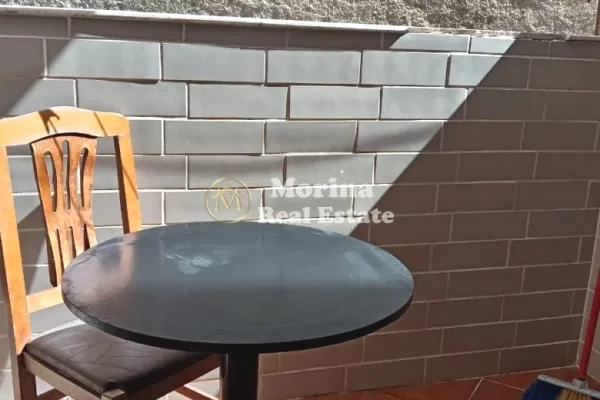 Shtepi me qera Apartament ne Tirane, 1+1, Mobilimi E mobiluar, Pagesa 450  Euro.