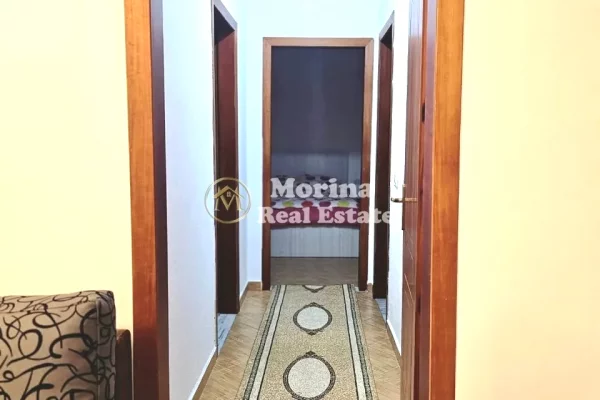 Shtepi me qera Apartament ne Tirane, 2+1, Mobilimi E mobiluar, Pagesa 400  Euro.