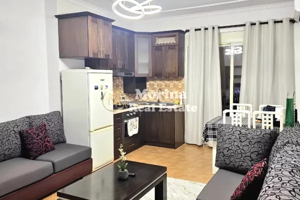Shtepi me qera Apartament ne Tirane, 2+1, Mobilimi E mobiluar, Pagesa 400  Euro.