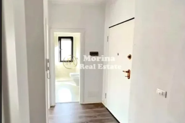 Shtepi ne shitje Apartament ne Tirane, 1+1, Mobilimi Bosh, pa mobiluar, Pagesa 196,000  Euro.