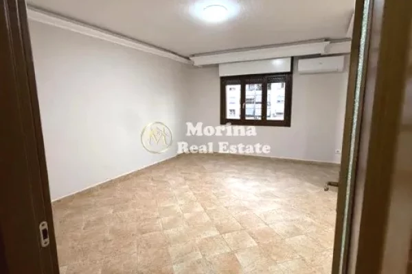 Shtepi me qera Apartament ne Tirane, 4+1, Mobilimi Bosh, pa mobiluar, Pagesa 1,000  Euro.