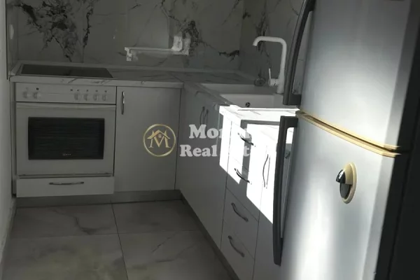 Shtepi me qera Shtepi Private ne Tirane, 2+1, Mobilimi E mobiluar, Pagesa 400  Euro.