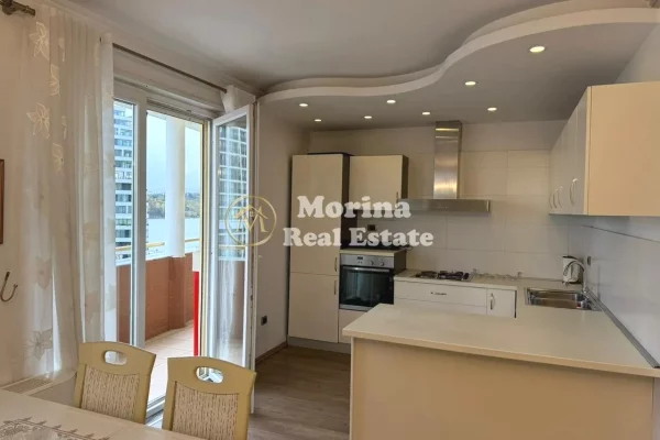 Shtepi me qera Apartament ne Tirane, 3+1, Mobilimi E mobiluar, Pagesa 900  Euro.